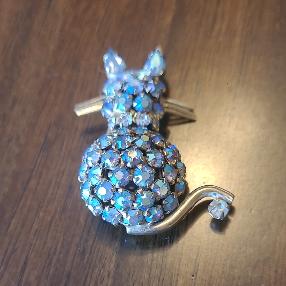 Warner Sparkling Cat Brooch with Blue and Silver Accents
